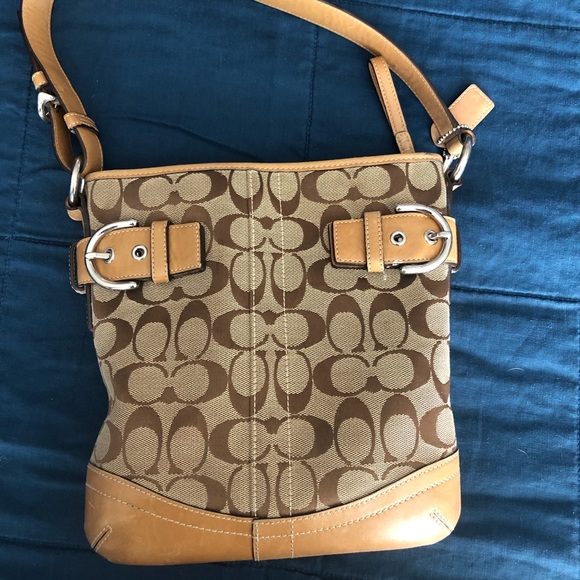 Coach Shoulder Bag - Picture 1 of 6